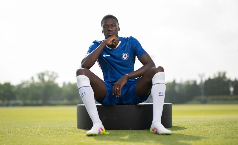 Sarr là giải pháp khẩn cấp của Chelsea