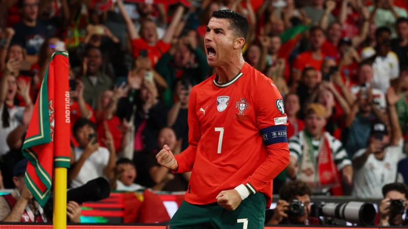 CR7 hướng đến cột mốc mới