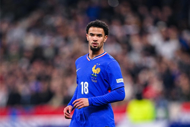 HLV Didier Deschamps tin tưởng Warren Zaire-Emery