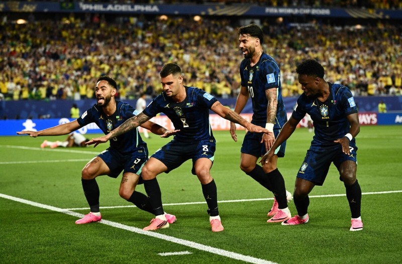 Màn trình diễn áp đảo của Selecao tại Philadelphia