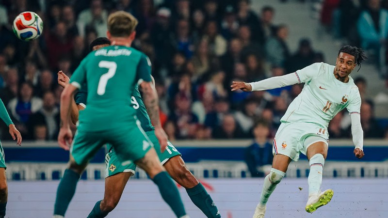 HLV Didier Deschamps hết lời khen ngợi Olise